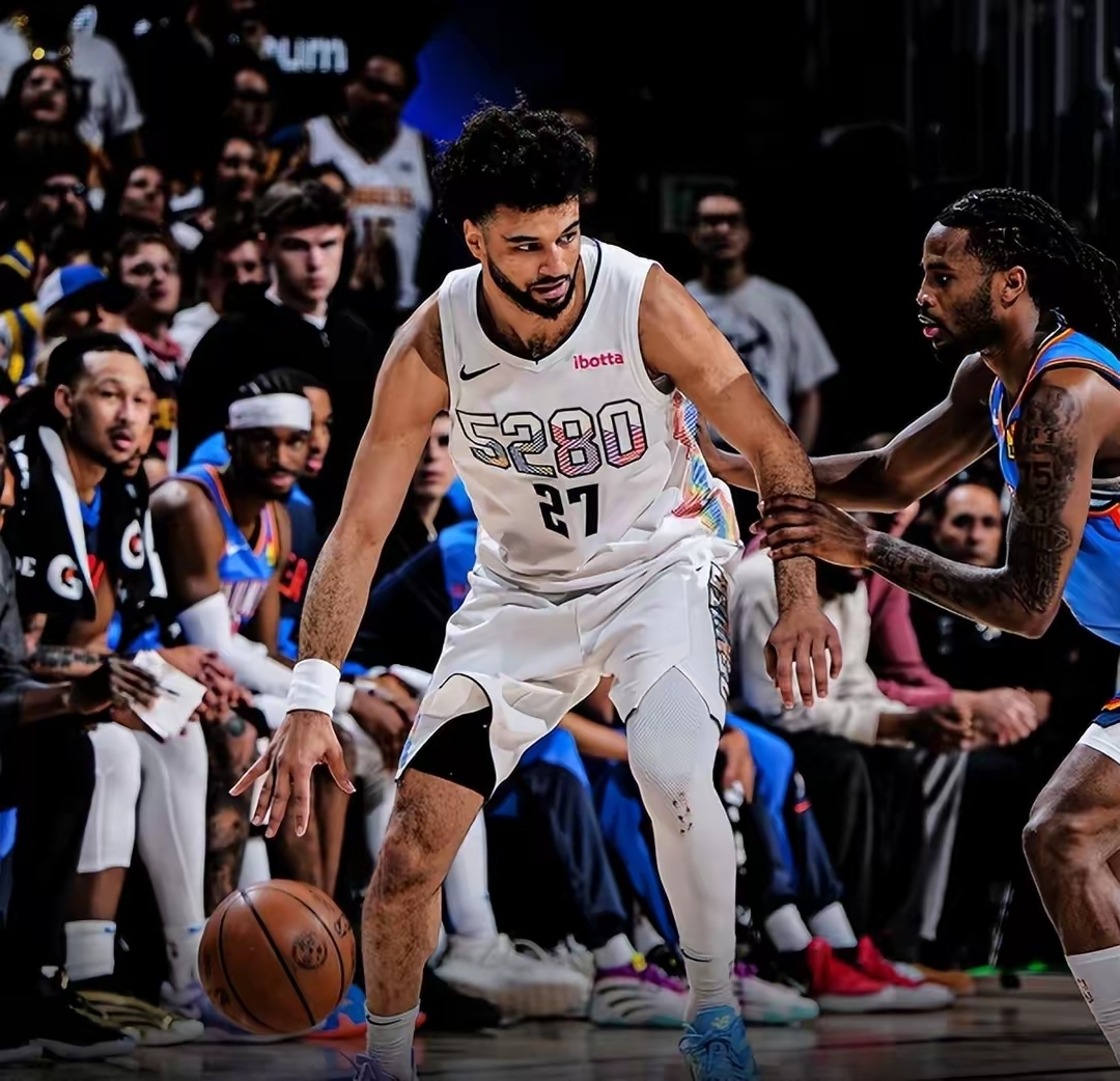 星空体育app-丹佛掘金发布备战花絮；冲刺阶段手感冰凉；欧超杯任务艰巨；身体对抗强度拉满(奥尼尔救球替补席全闪视频)